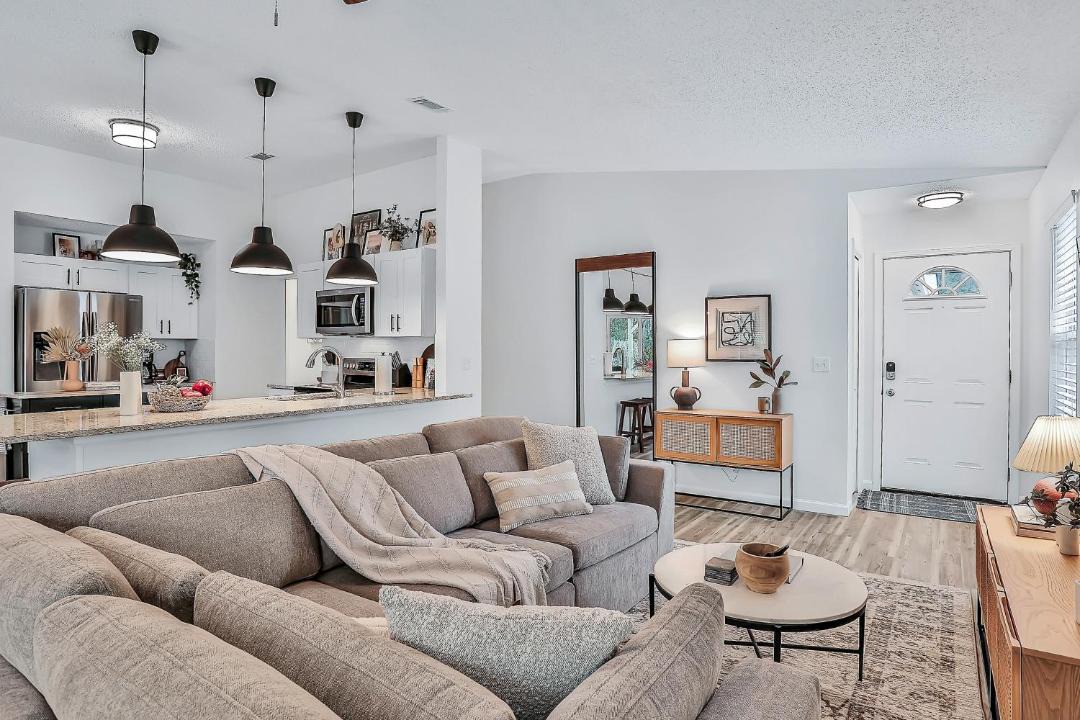 Photo of Livingroom in North Beach