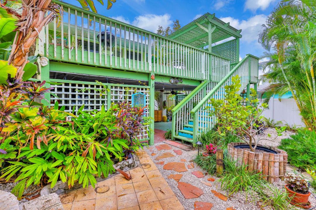 Photo of Buildings in Anna Maria