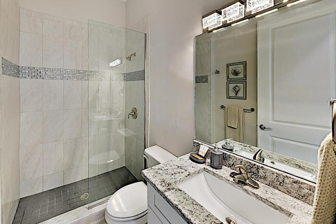 Photo of Bathroom in Pelican