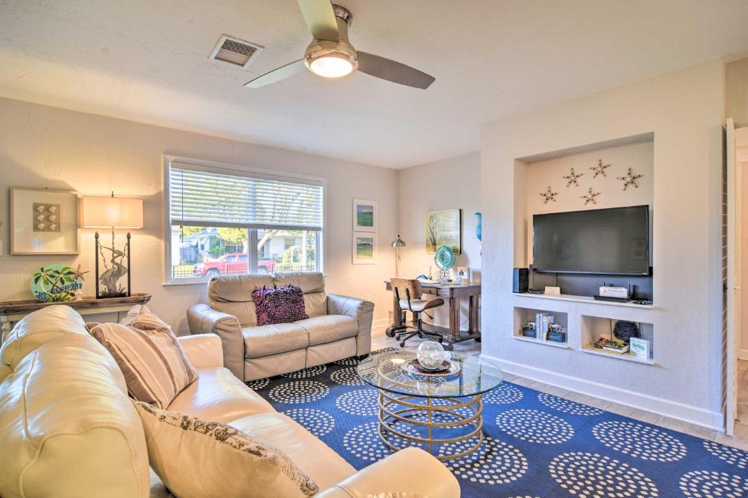 Photo of Livingroom in United Central