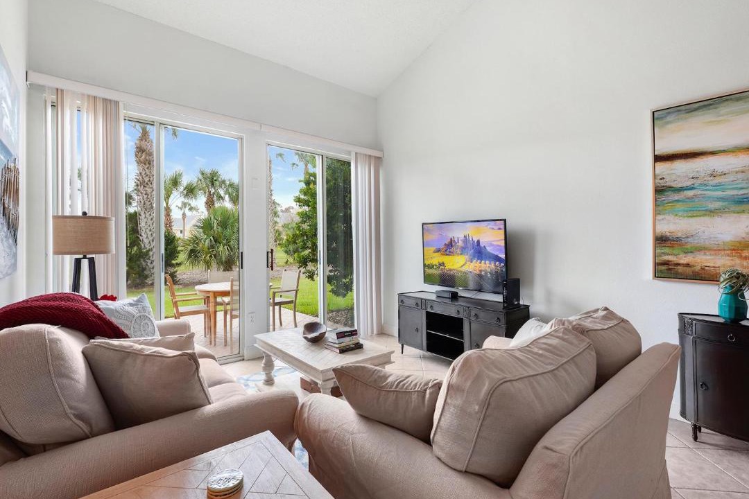 Photo of Livingroom in Sawgrass
