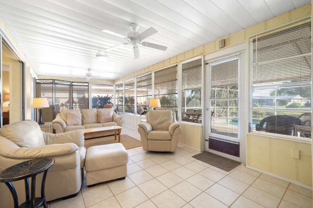 Photo of Livingroom in Venice Gardens