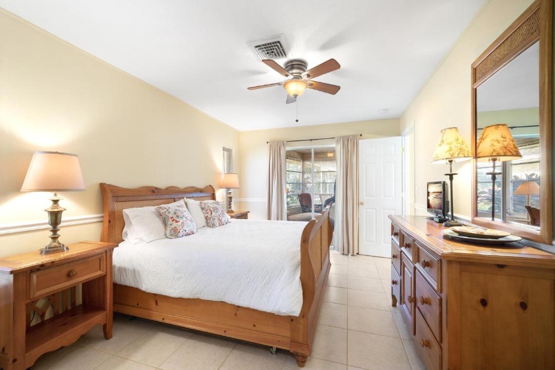 Photo of Bedroom in Venice Gardens