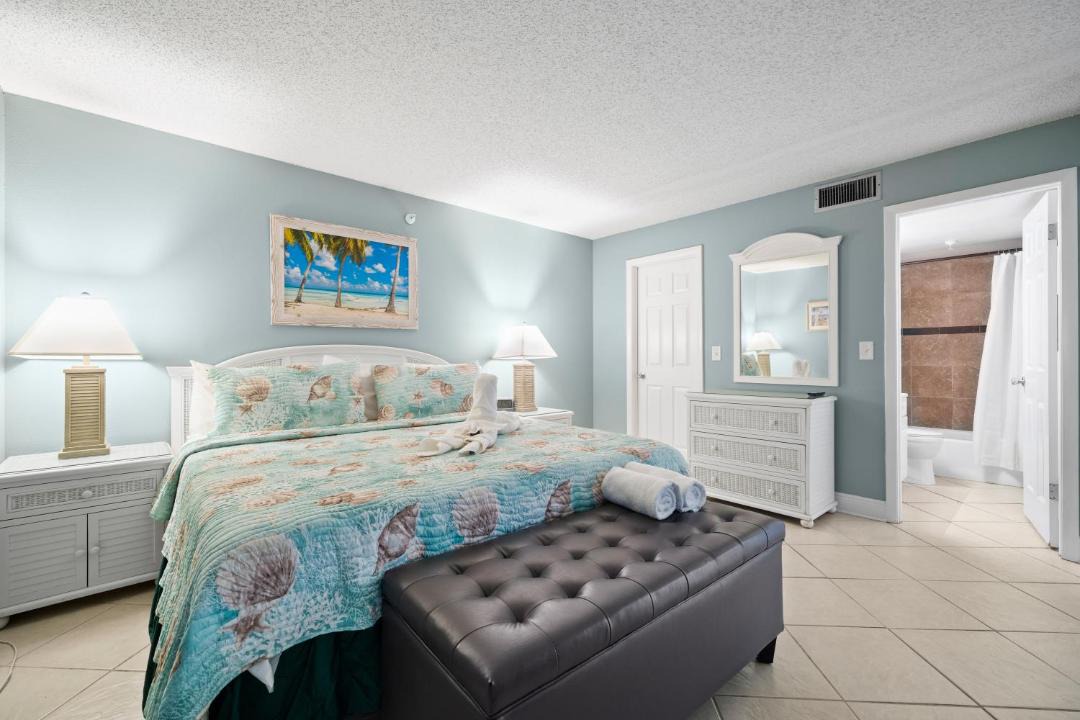 Photo of Bedroom in Madeira Beach