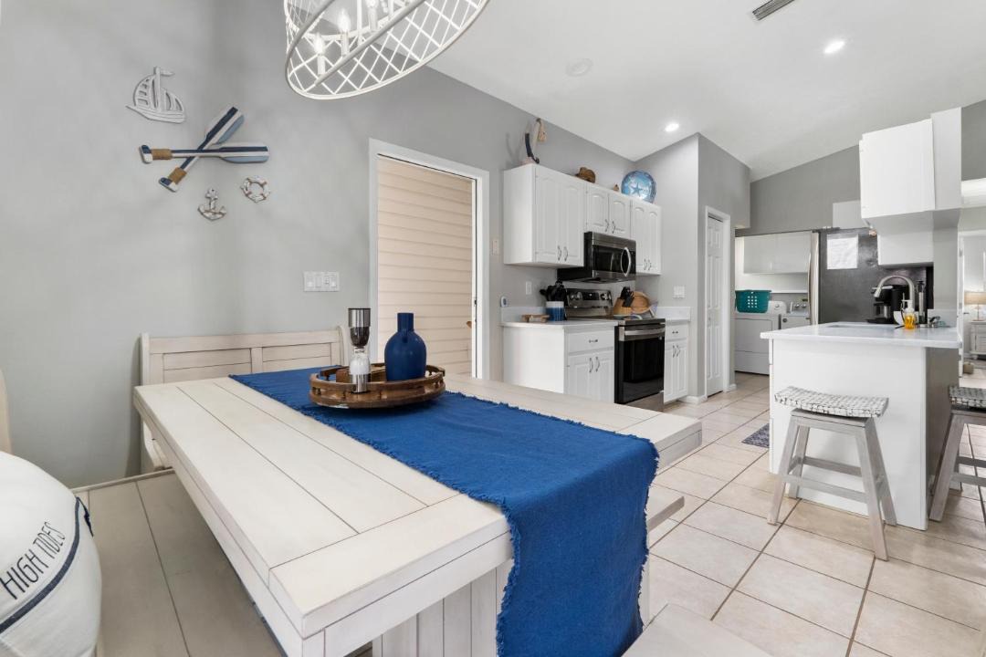 Photo of Kitchen in Weeki Wachee Gardens