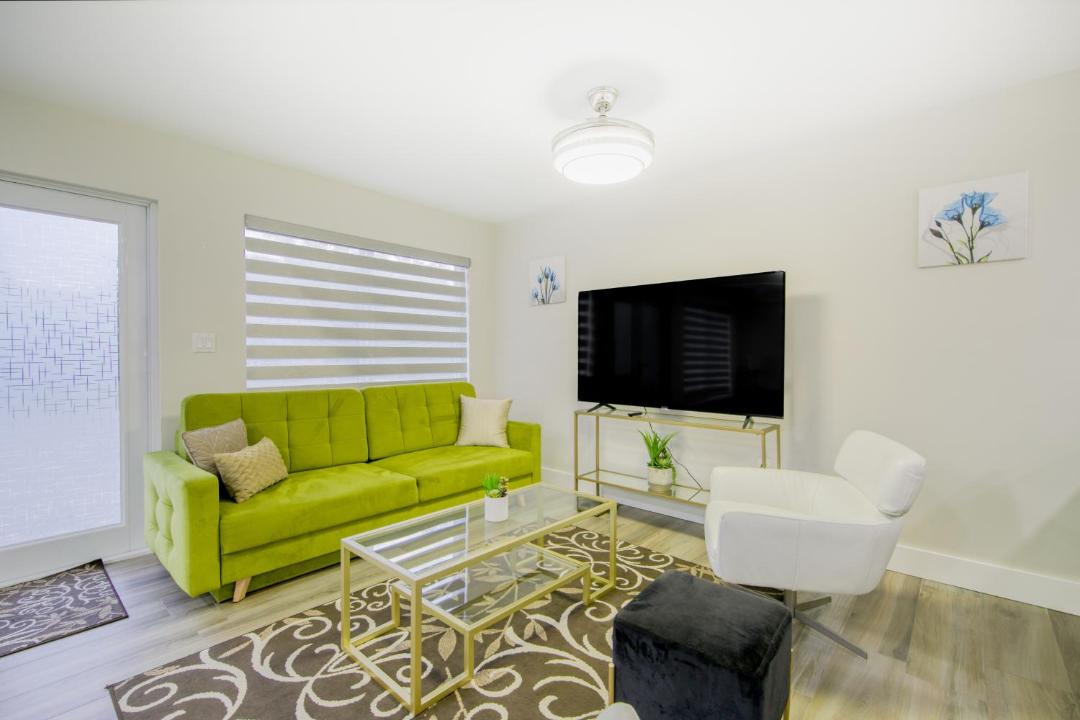 Photo of Livingroom in Coral Ridge