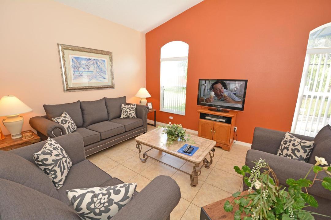 Photo of Livingroom in Tuscan Ridge