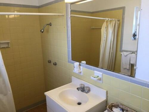Photo of Bathroom in Cypress Gardens
