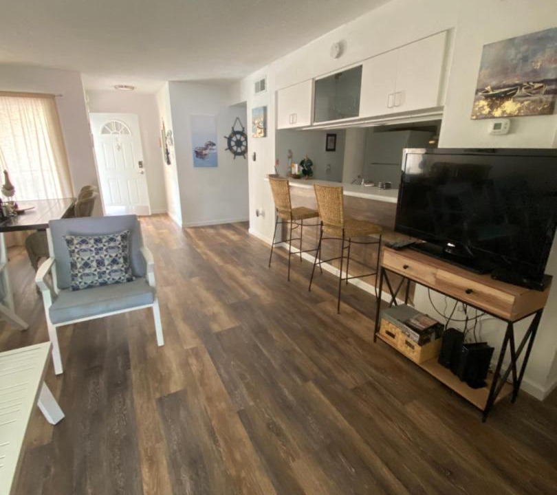 Photo of Livingroom in Bayview