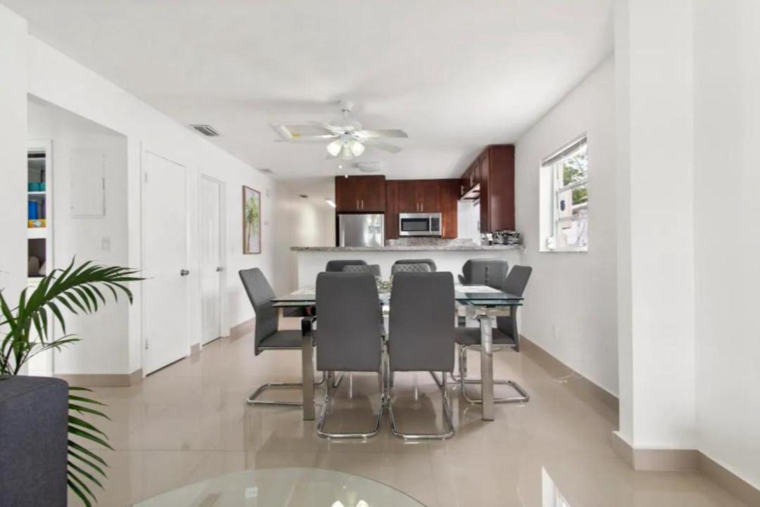 Photo of Livingroom in Hollywood
