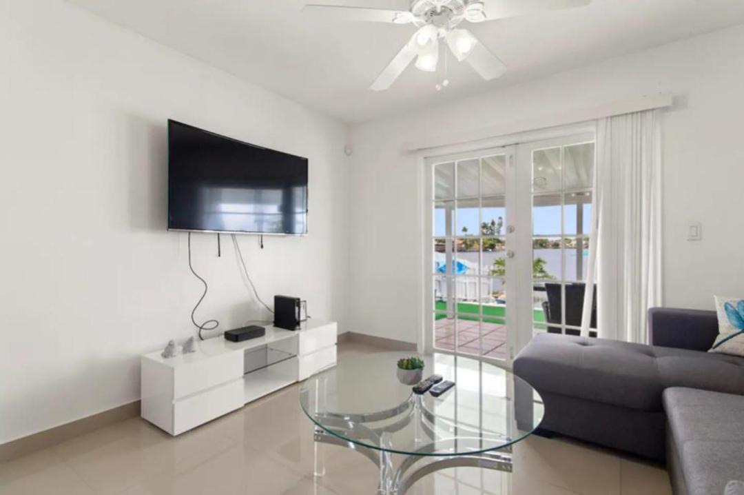 Photo of Livingroom in Hollywood