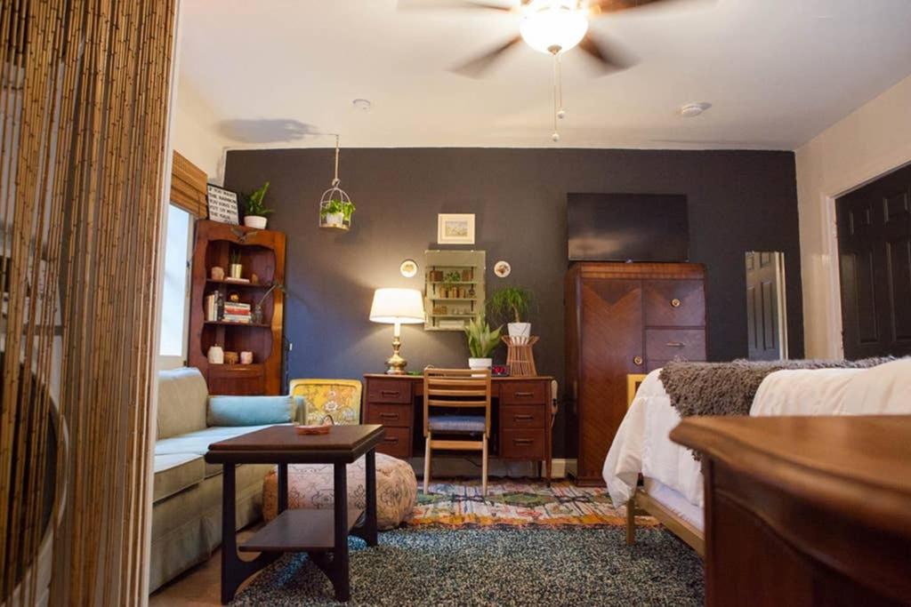 Photo of Livingroom in Tampa Heights