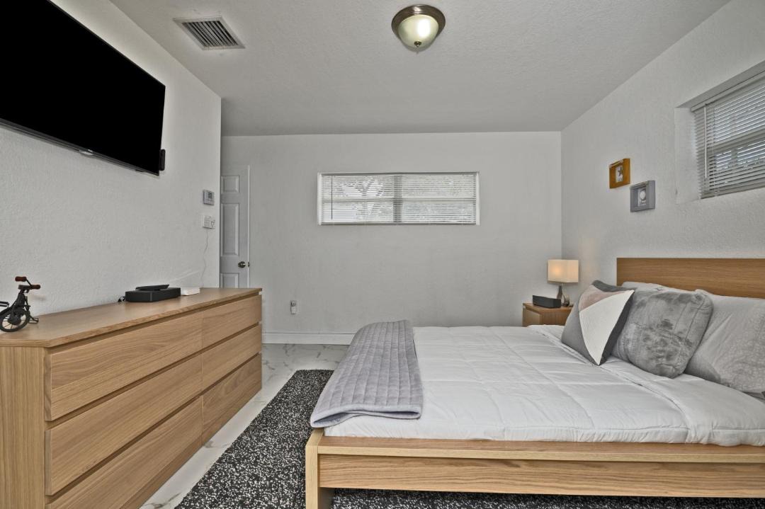 Photo of Bedroom in Poinsettia Heights
