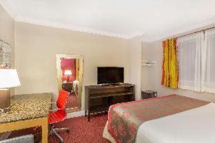 Photo of Bedroom in Miami Springs