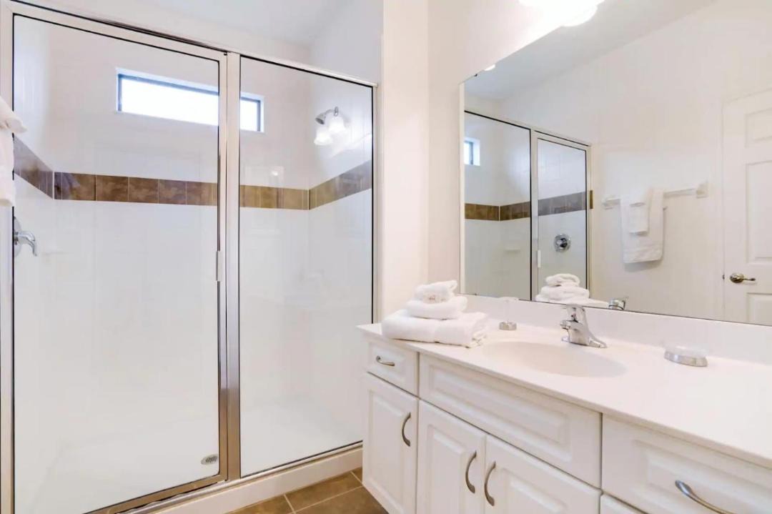 Photo of Bathroom in Davenport