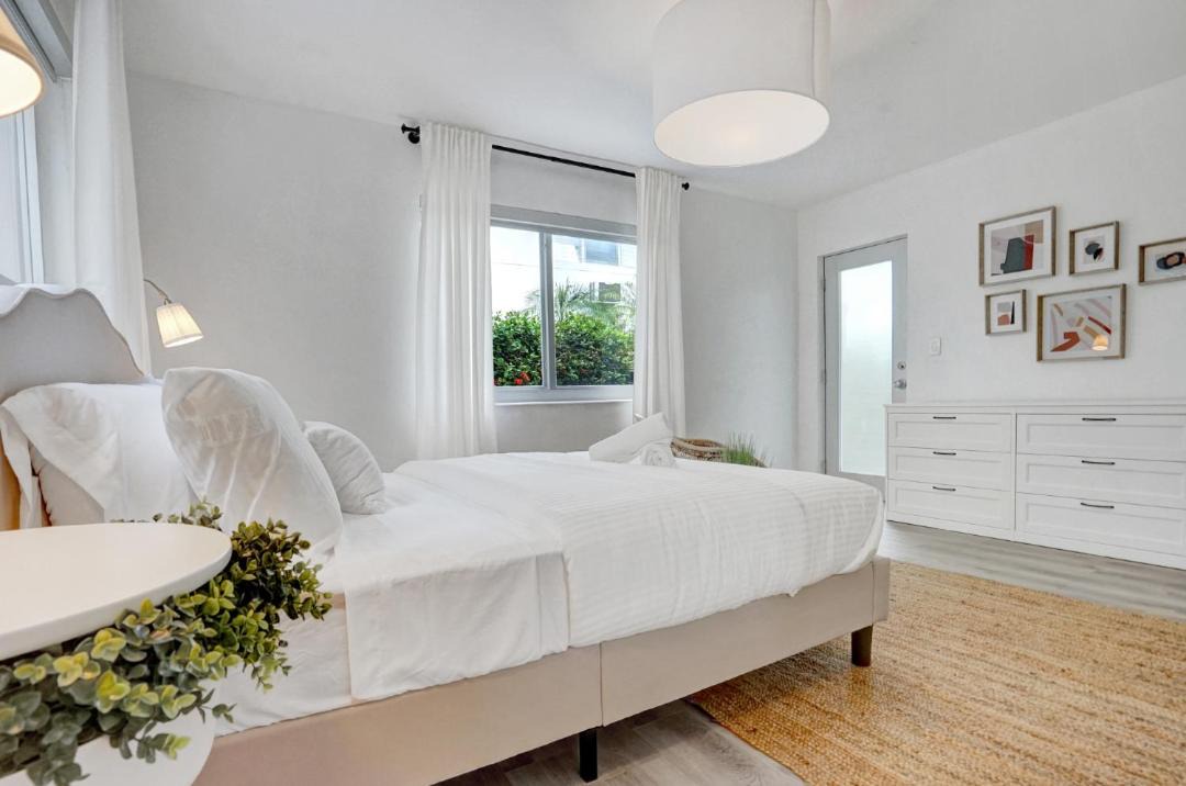 Photo of Bedroom in West Avenue