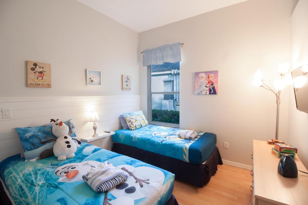 Photo of Bedroom in Ridgewood Lakes