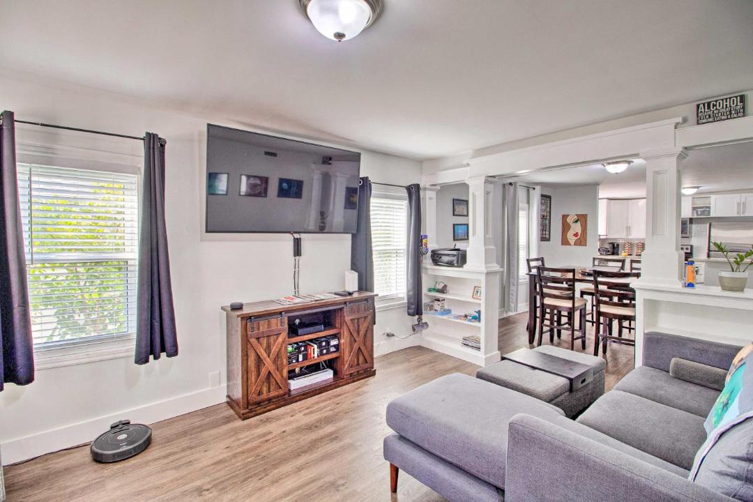 Photo of Livingroom in Progressive Northwest
