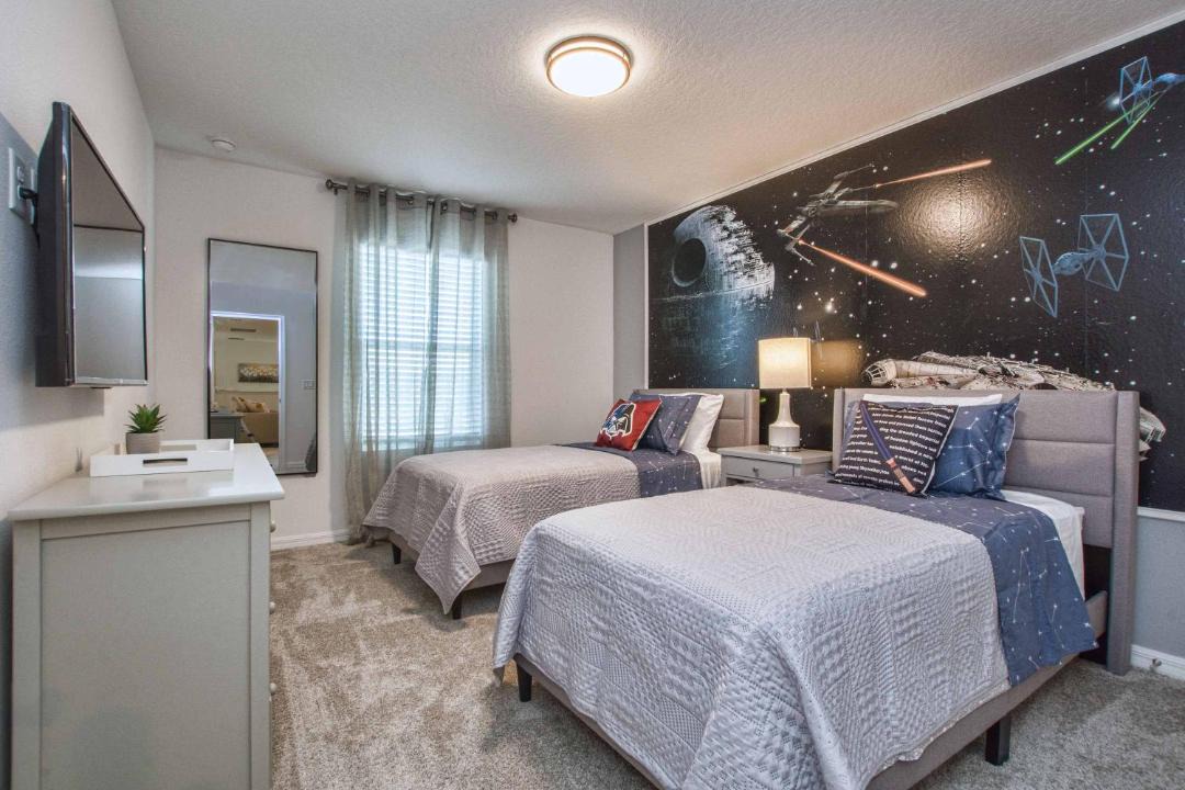 Photo of Bedroom in Bay Lake