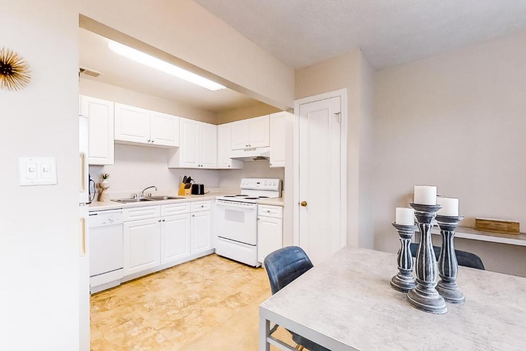 Photo of Kitchen in River Pointe