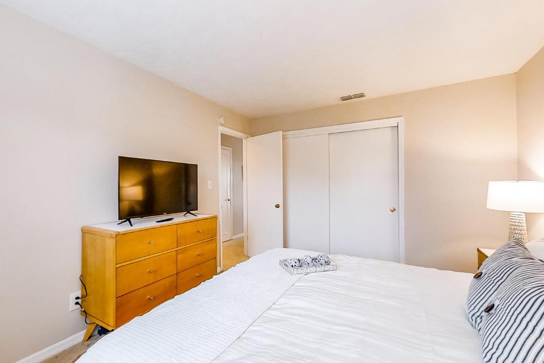 Photo of Bedroom in River Pointe