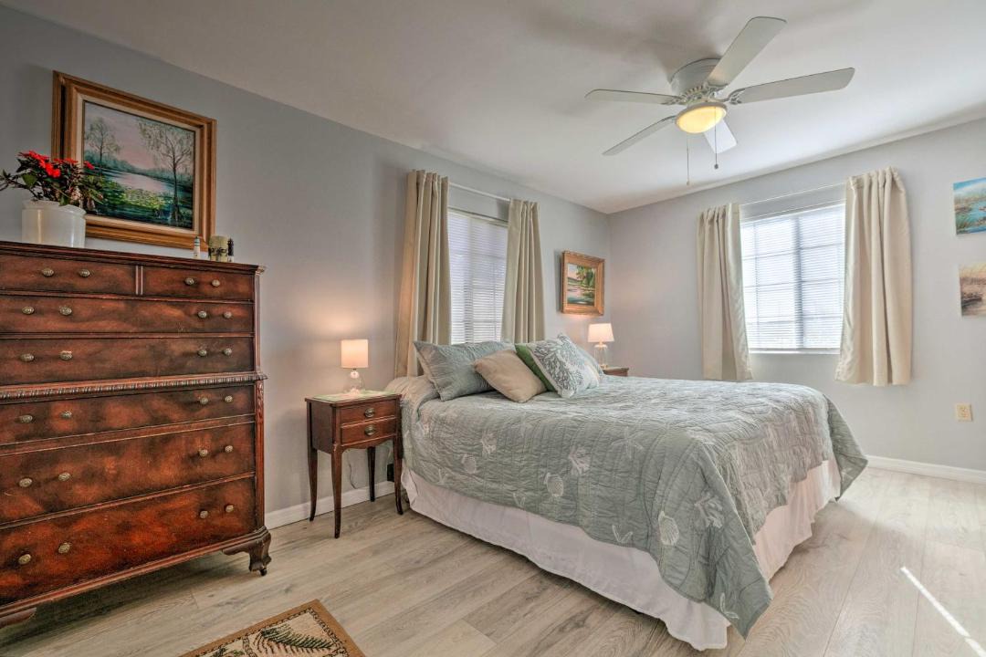 Photo of Bedroom in Cape Cay