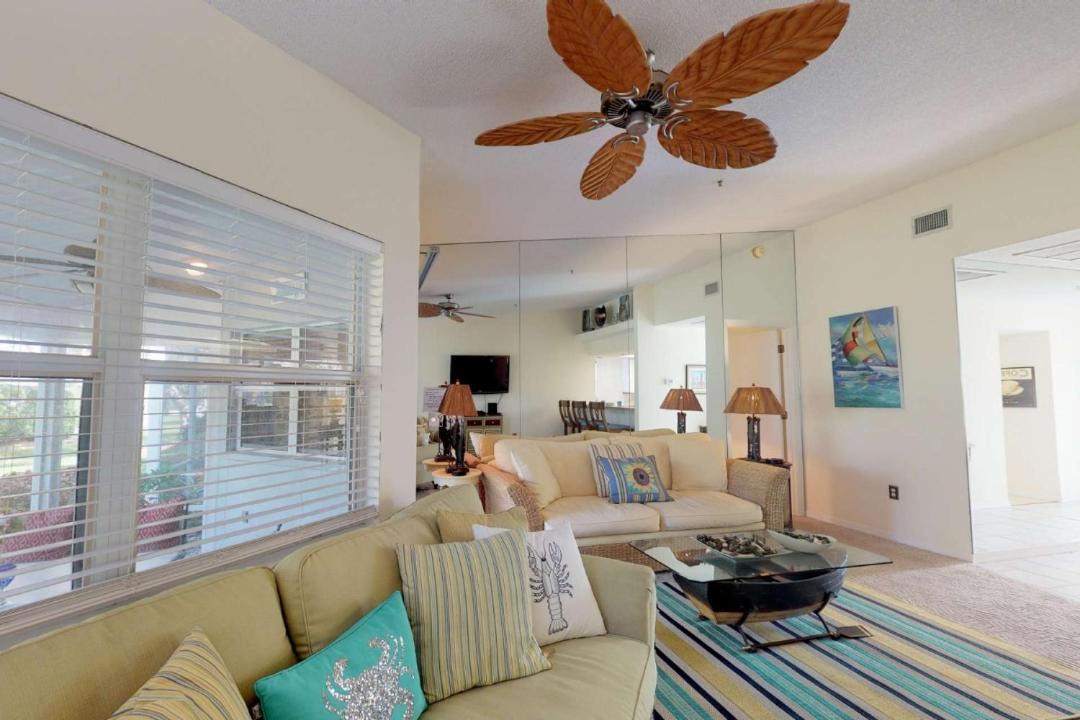 Photo of Livingroom in Siesta Key