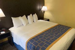 Photo of Bedroom in Pinecrest West Park