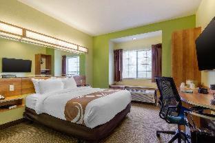 Photo of Bedroom in Lehigh Acres