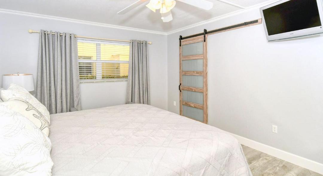 Photo of Bedroom in Longboat Key