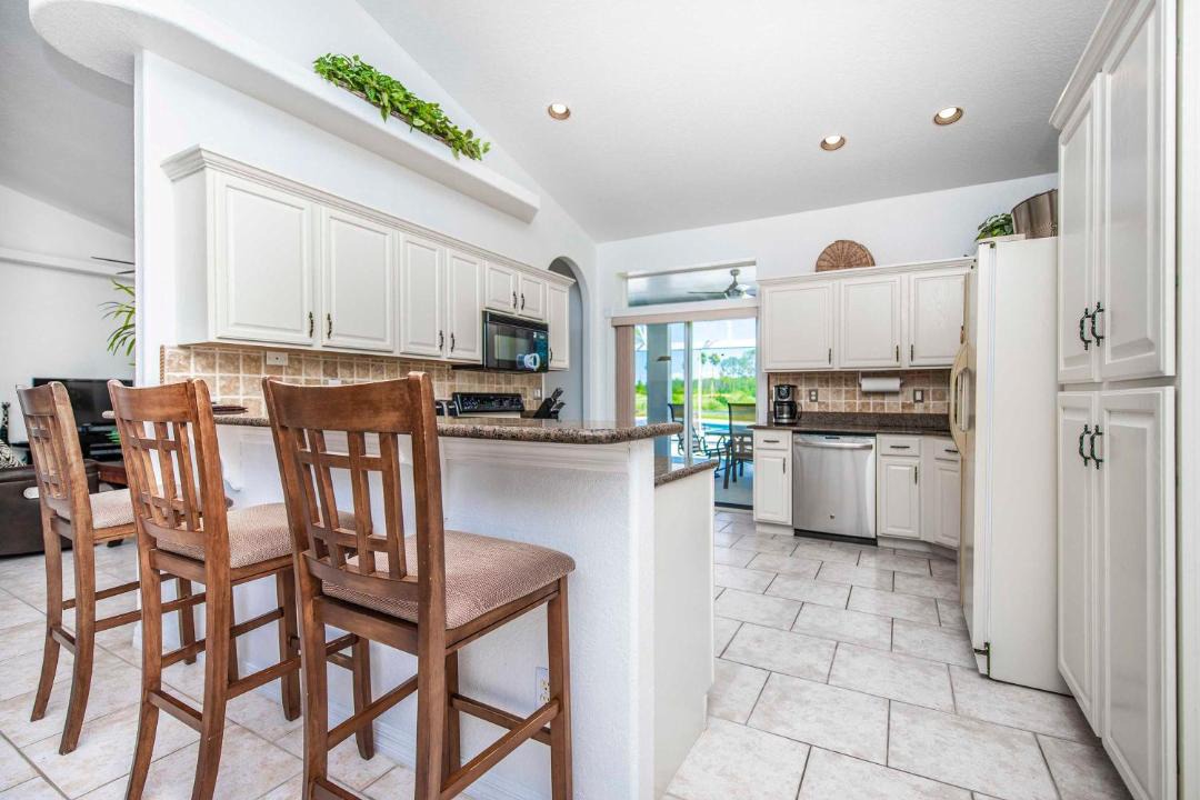 Photo of Kitchen in Groveland