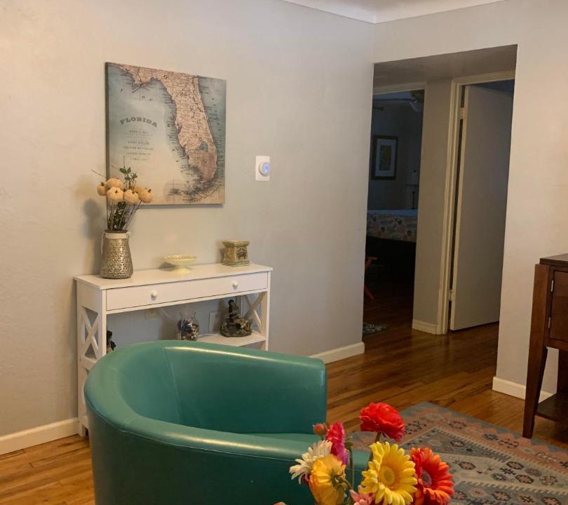 Photo of Livingroom in Disston Heights