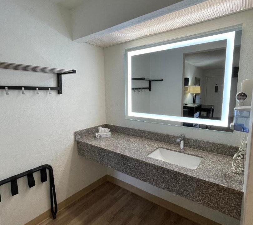 Photo of Bathroom in Southpoint
