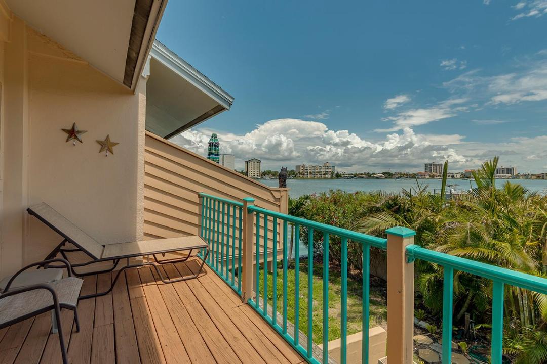 Photo of Patio Balcony in Bay Esplanade