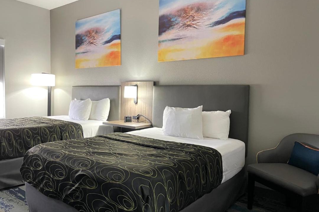 Photo of Bedroom in Pinecrest West Park