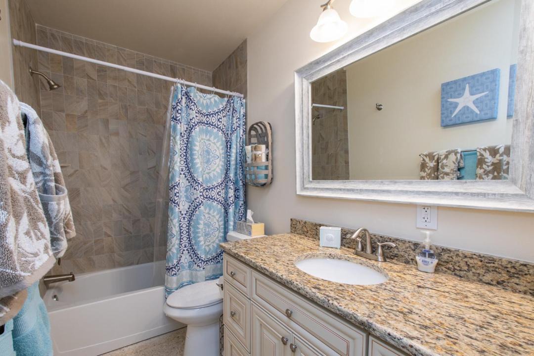 Photo of Bathroom in Gulf Gate Estates