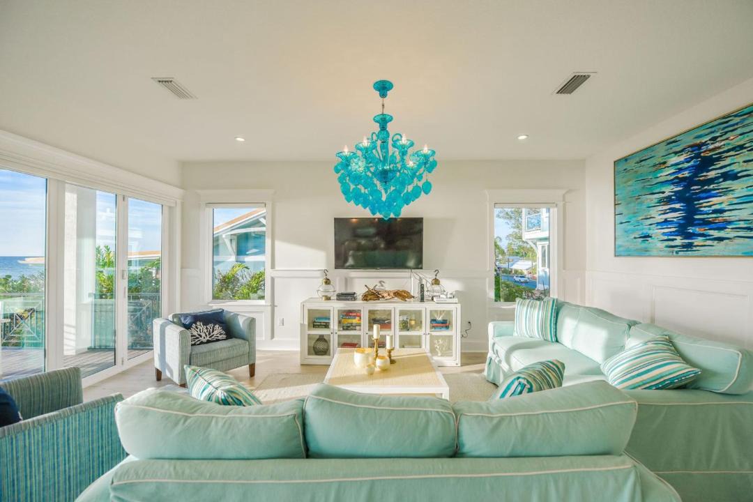 Photo of Livingroom in Bradenton Beach