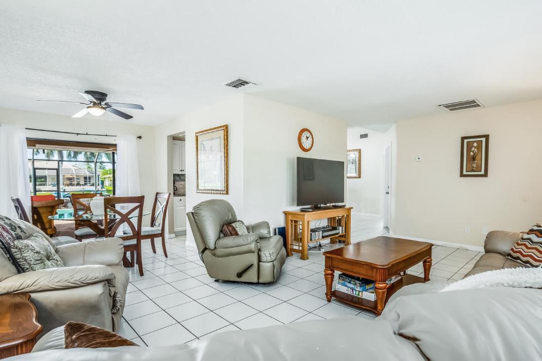 Photo of Livingroom in Pelican