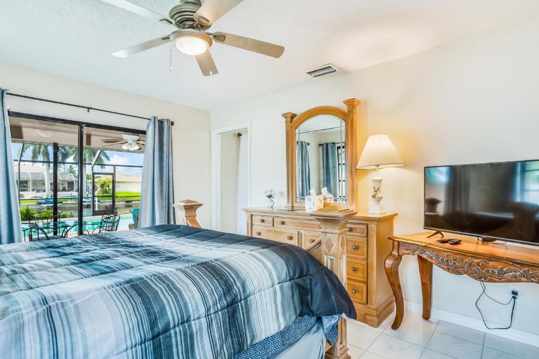 Photo of Bedroom in Pelican