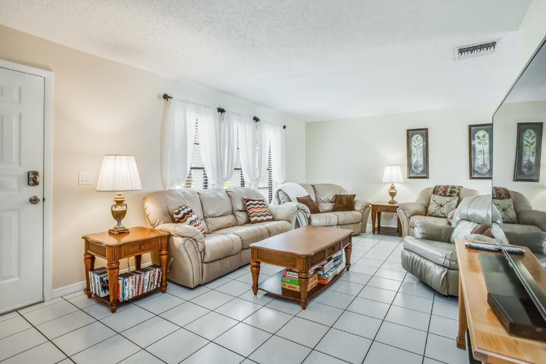 Photo of Livingroom in Pelican