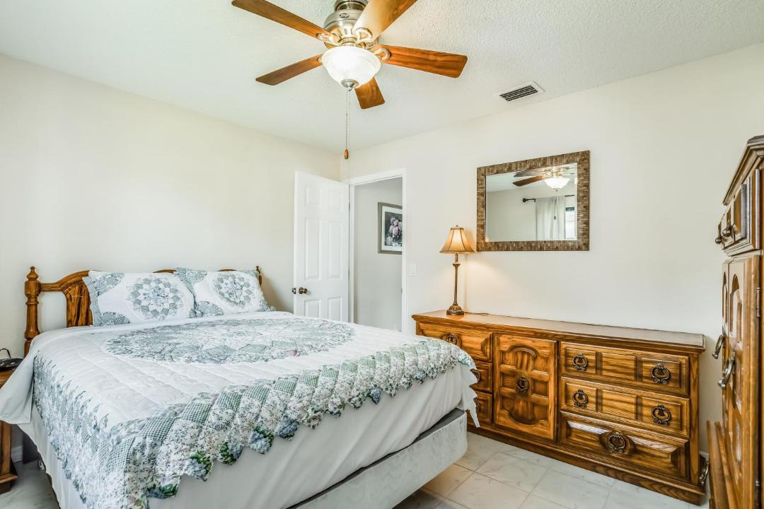 Photo of Bedroom in Pelican
