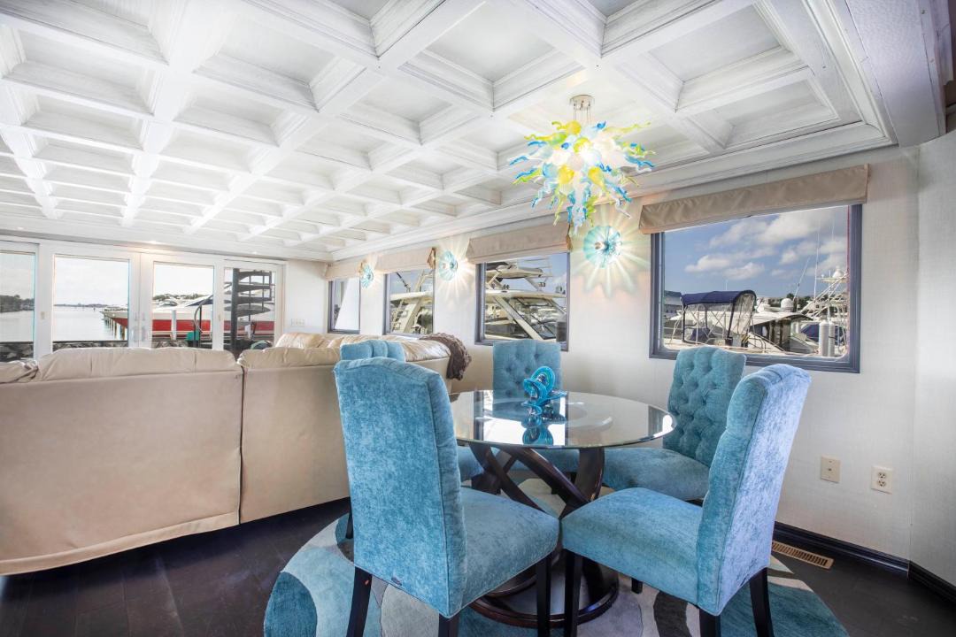 Photo of Livingroom in St. Petersburg - Clearwater