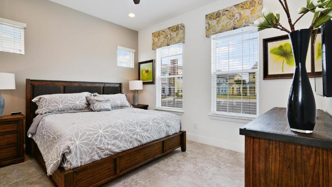 Photo of Bedroom in Davenport