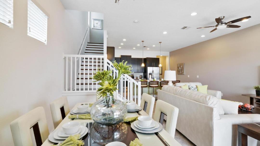 Photo of Livingroom in Davenport