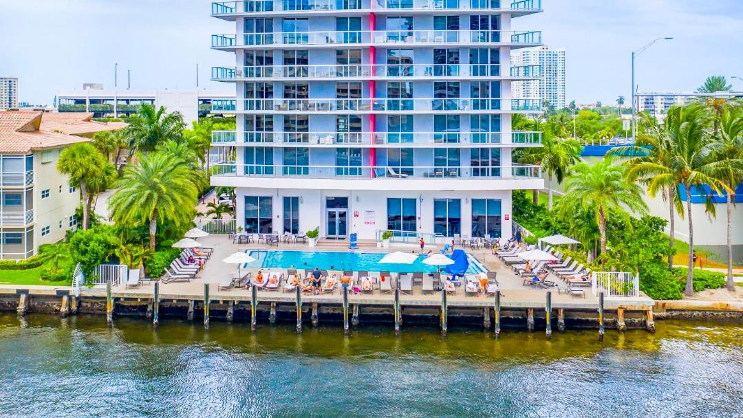 Photo of Outdoor in Hallandale Beach