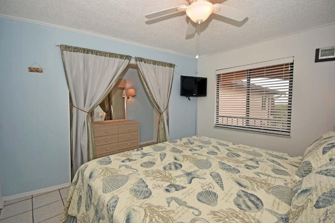 Photo of Bedroom in Englewood