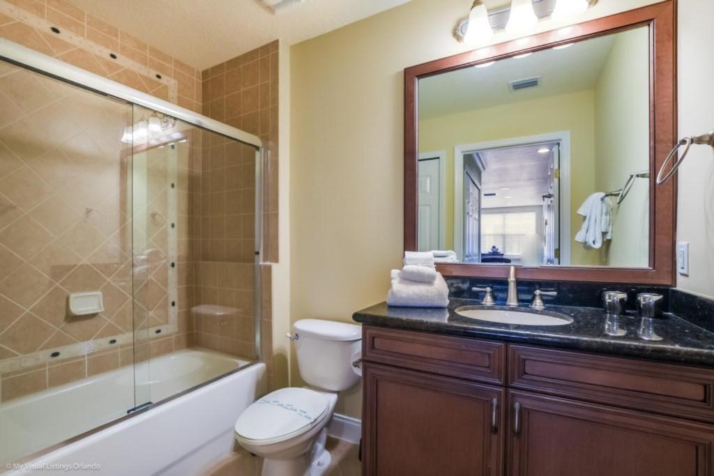 Photo of Bathroom in Reunion