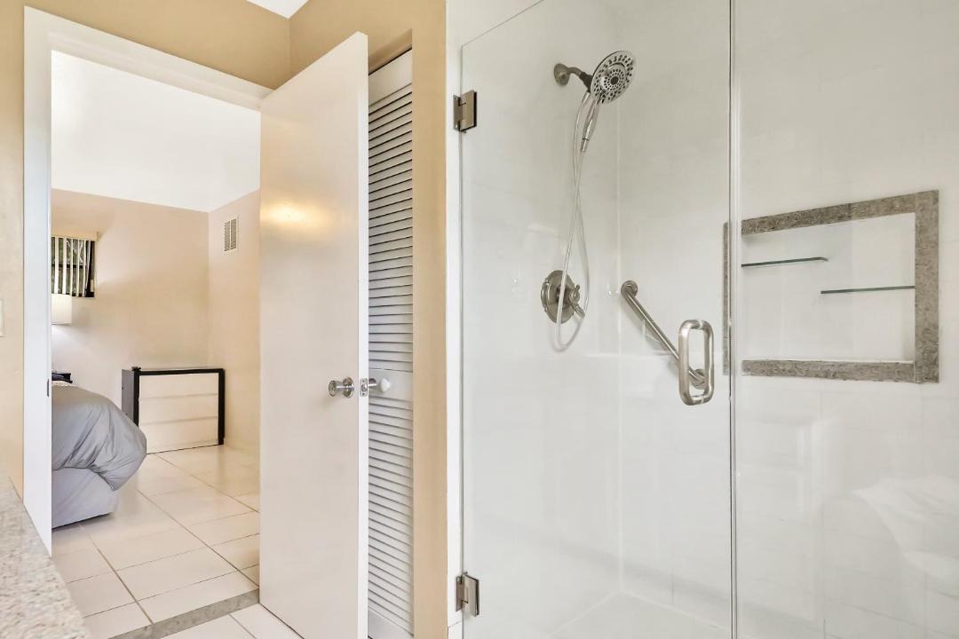 Photo of Bathroom in Longbeach Village