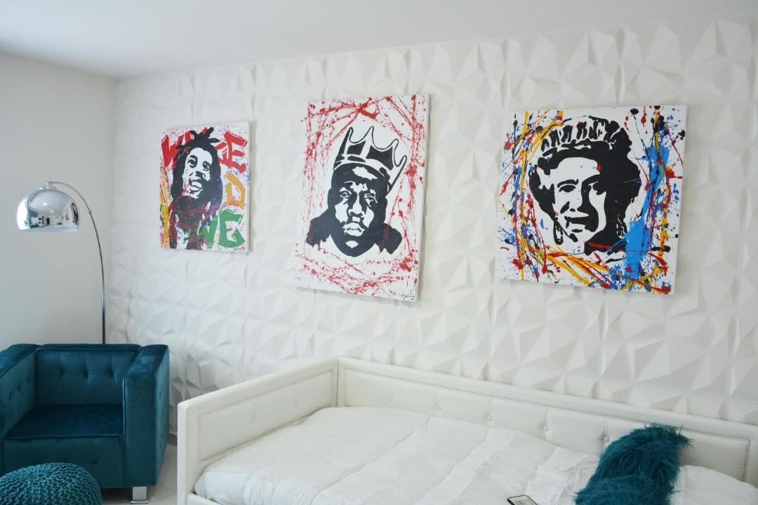 Photo of Livingroom in Downtown Hollywood