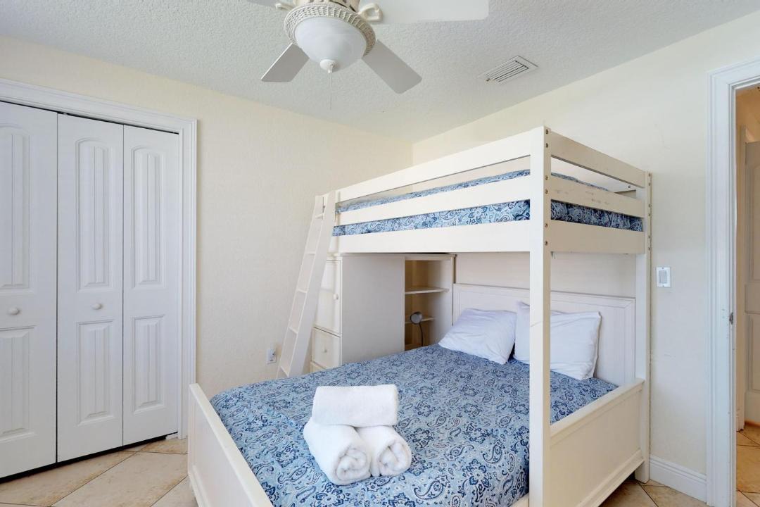 Photo of Bedroom in Holmes Beach